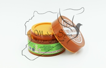 Крем себо- корректор для проблемной кожи контролирующий жирный блеск  с харитаки  и саракой индийской MADHUBANI «Процветающая»